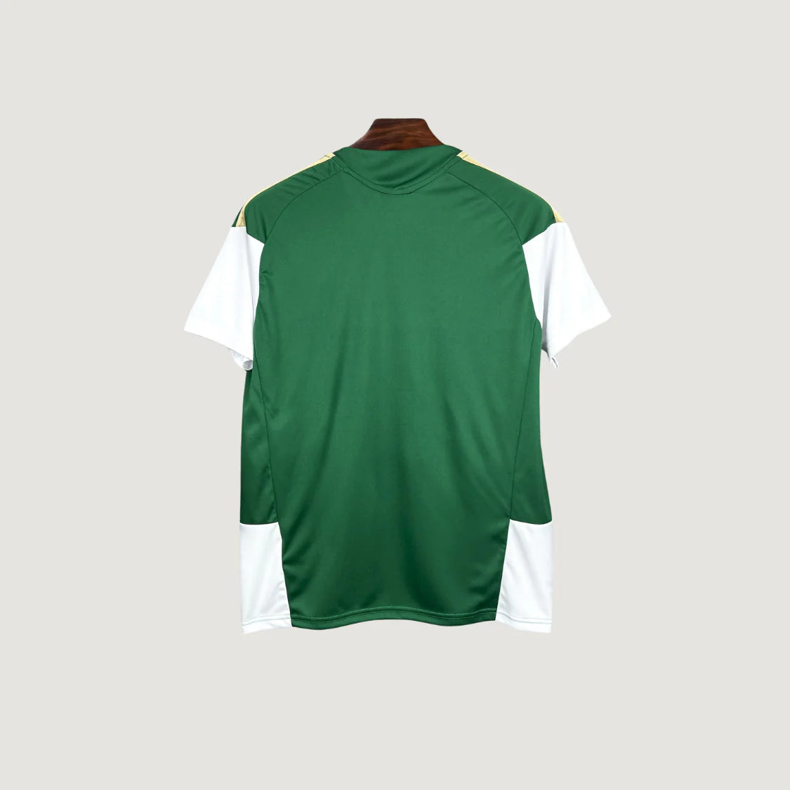 Italie – Maillot Pré-Match Coupe du Monde 2026 (Tiro) – Vert, Blanc, Or Ma boutique