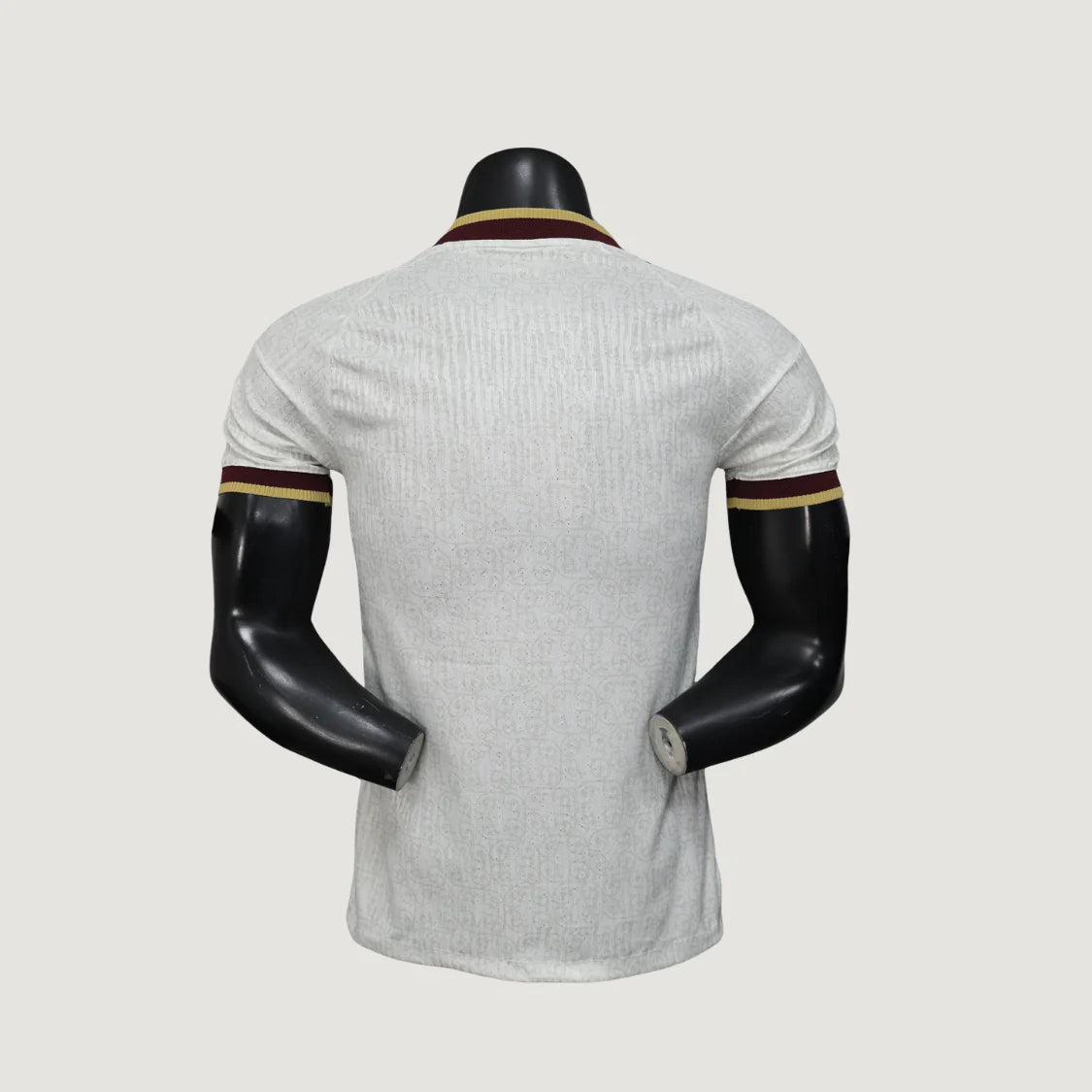 Espagne – Maillot Extérieur Coupe du Monde 2026 – Élégance claire, détails bordeaux Ma boutique