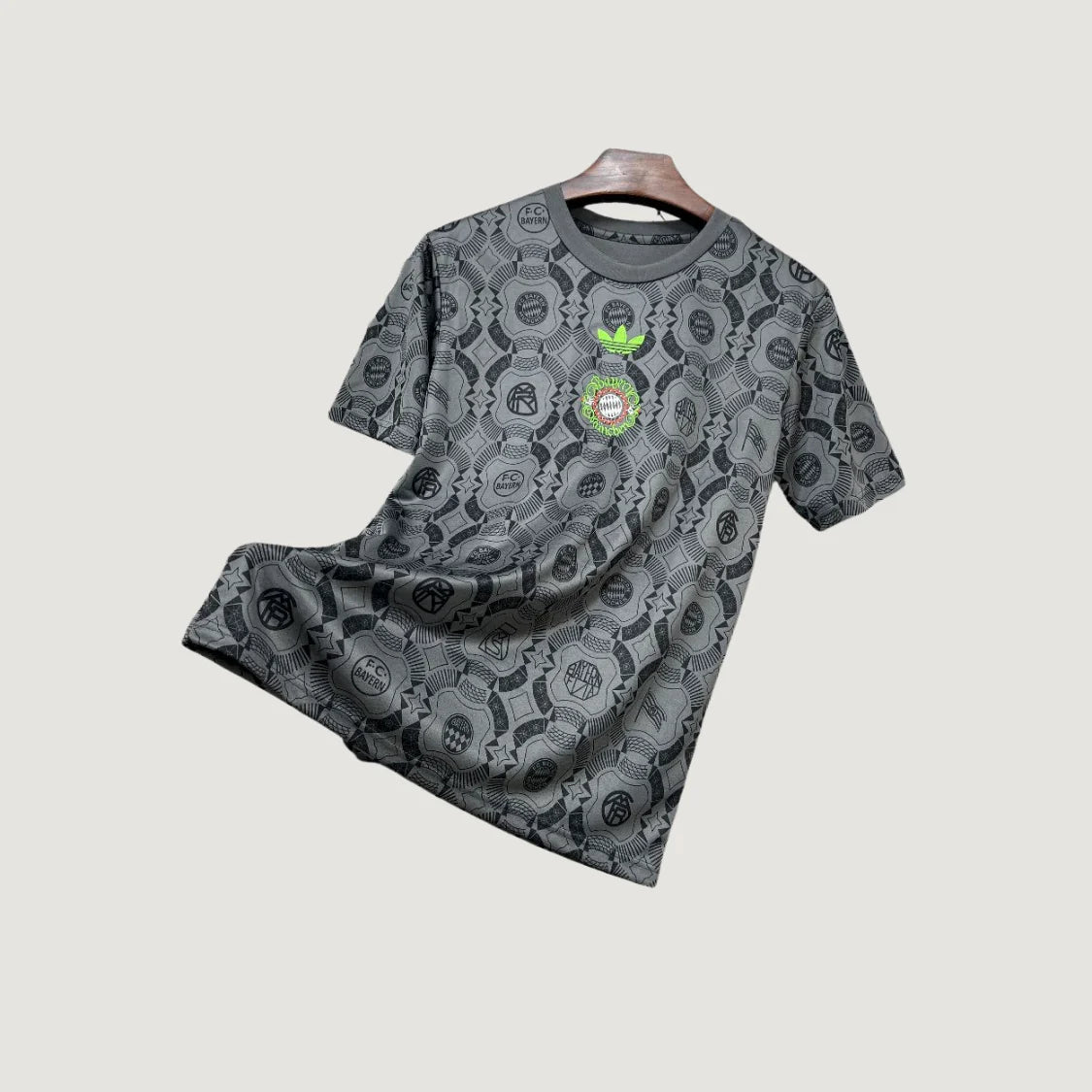 Bayern Munich – Maillot Pré-Match 2025/26 – Gris Ma boutique
