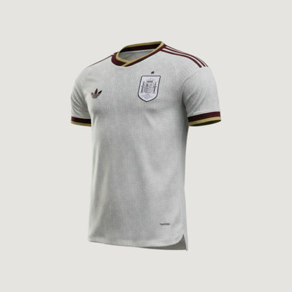 Espagne – Maillot Extérieur Coupe du Monde 2026 – Élégance claire, détails bordeaux Ma boutique