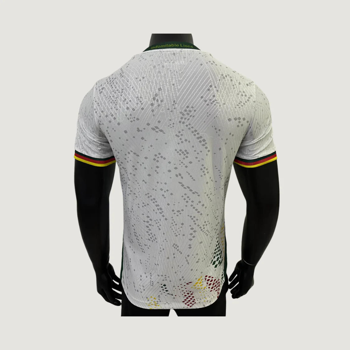 Cameroun – Maillot Extérieur Coupe du Monde 2026 – Blanc, Vert, Jaune, Rouge Ma boutique