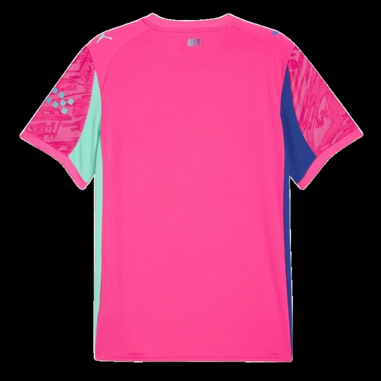 Maillot de foot rose pour homme avec détails bleu et vert, manches courtes